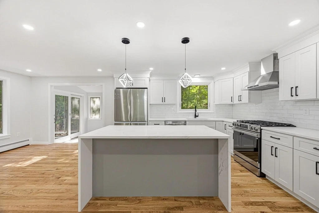 Photo of 7 Hillcrest Dr