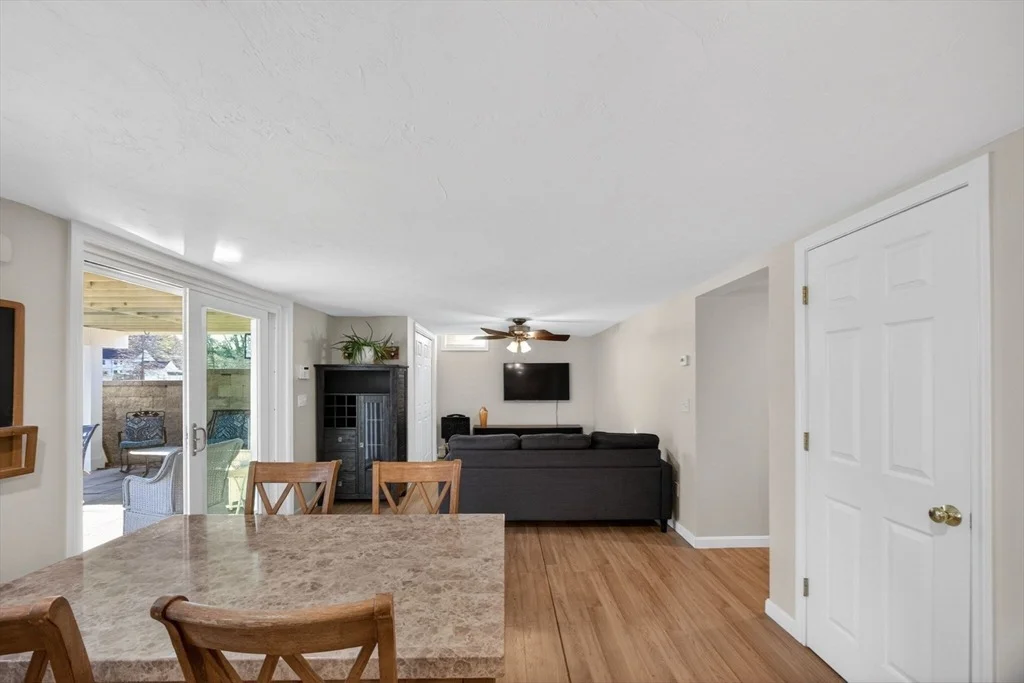 Photo of 43 Mohawk Dr