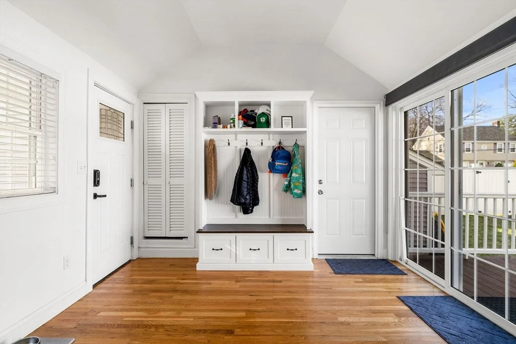 Photo of 49 Grove Cir
