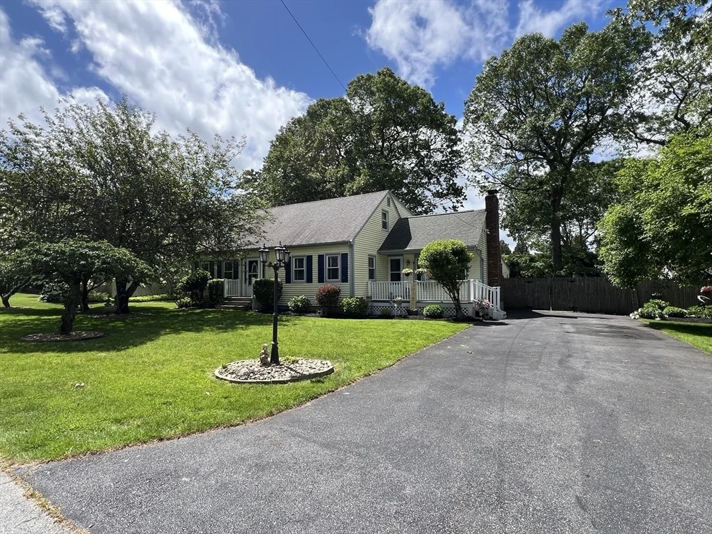 Photo of 6 Jeffrey Ln