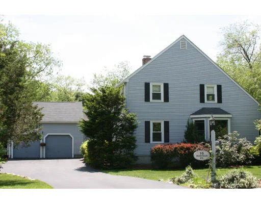 Photo of 16 Deerfield Rd