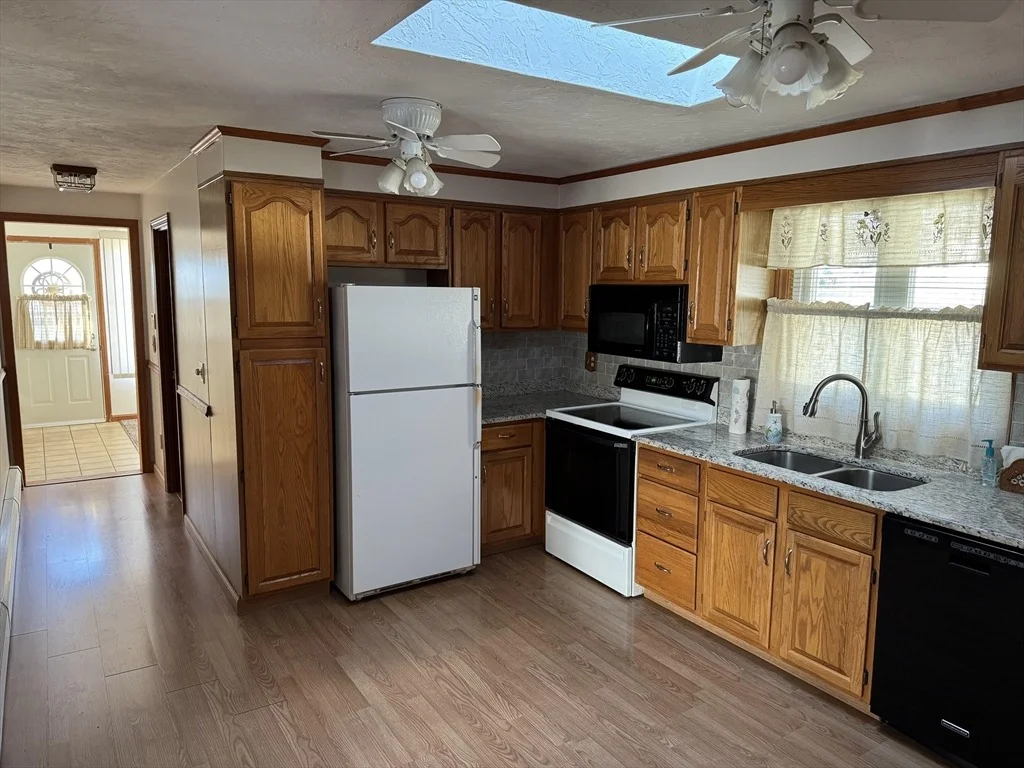 Photo of 5 Jeffrey Ave