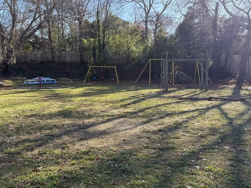 Photo of 5 Huckleberry Ln