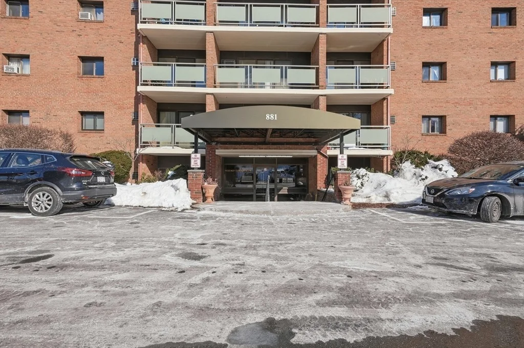 Photo of Unit 44 at 881 Broadway