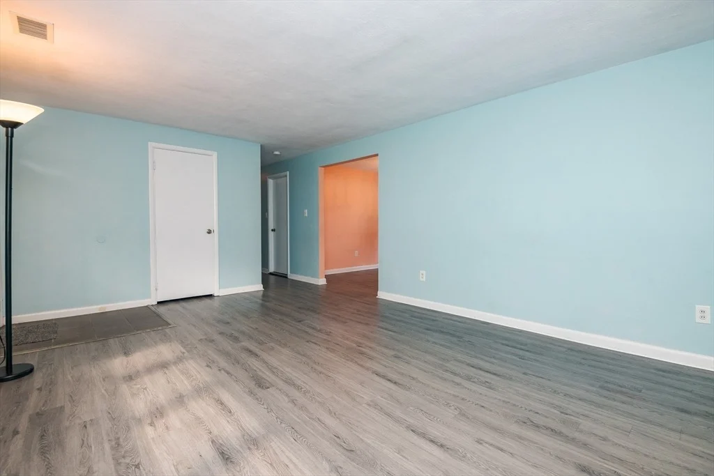 Photo of 43 Catherine Dr