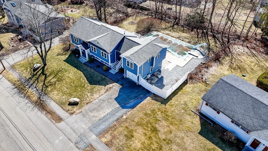 Photo of 24 Eaton Dr
