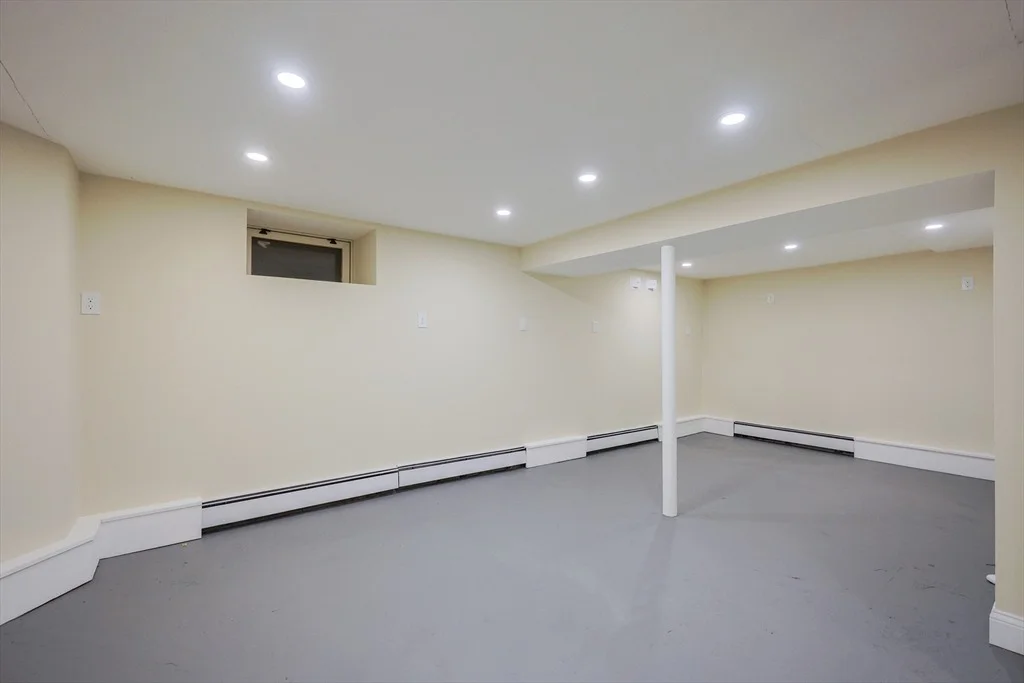 Photo of 11 Hockanum Way