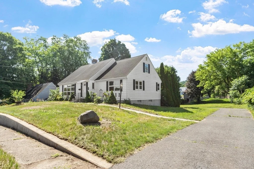 Photo of 5 Sasur St