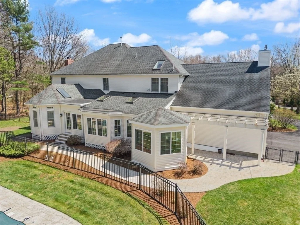 Photo of 7 Dry Pond Rd