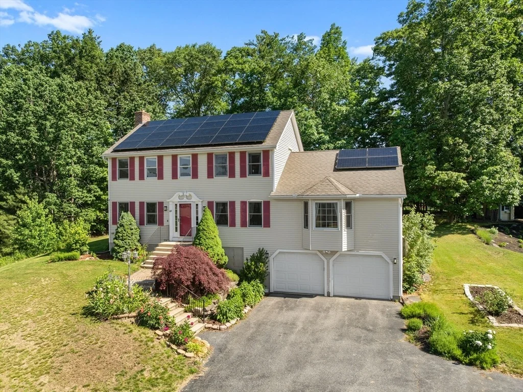 Photo of 49 Larson Ave
