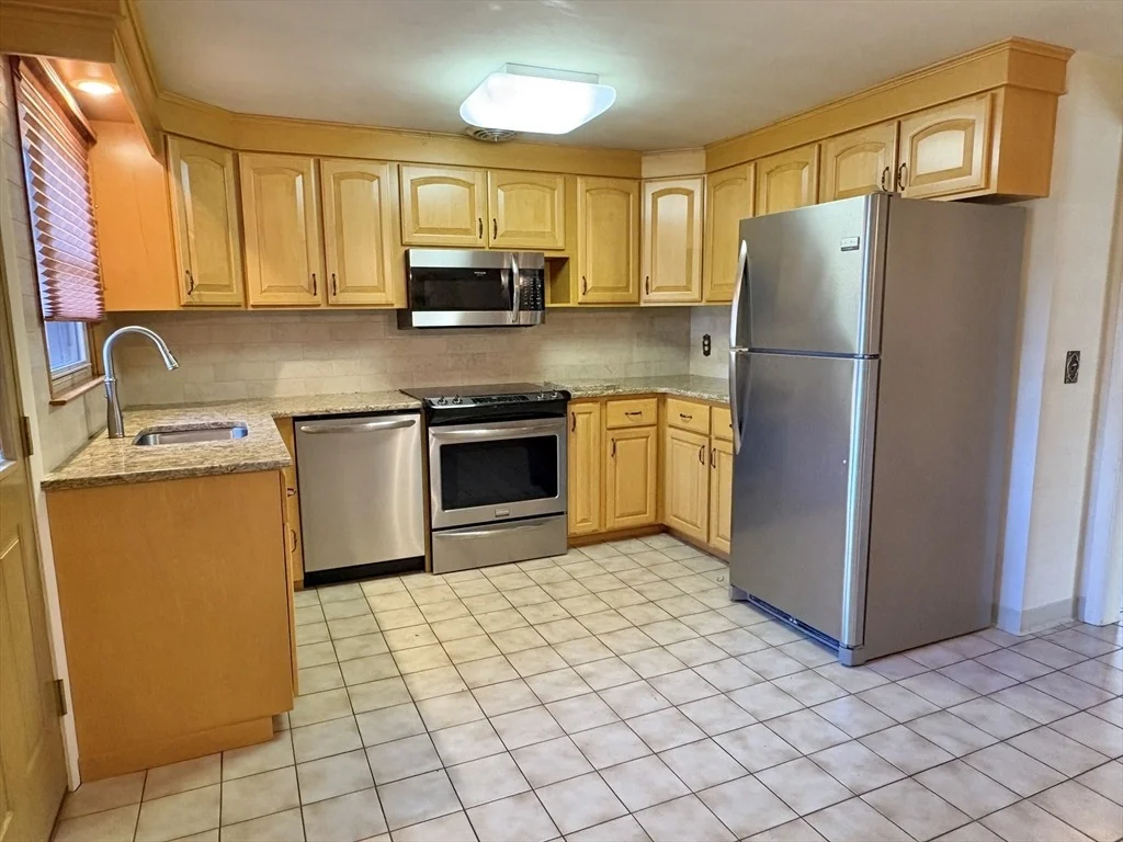 Photo of 121 West Meadowview Road