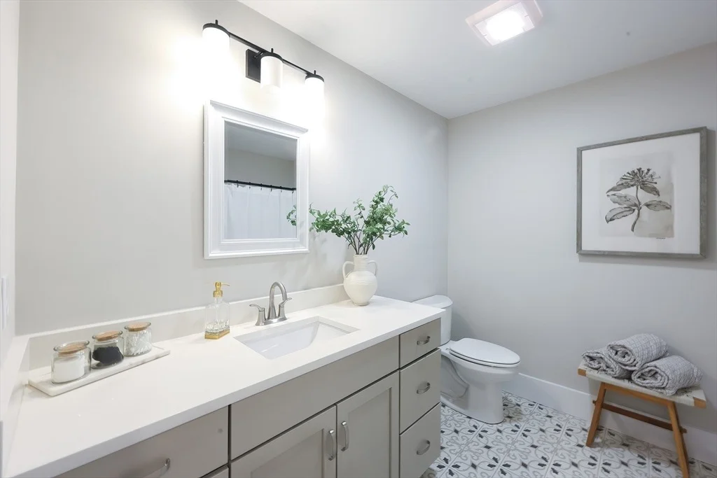 Photo of Unit UNIT39 at 42 Thomas Mann Circle