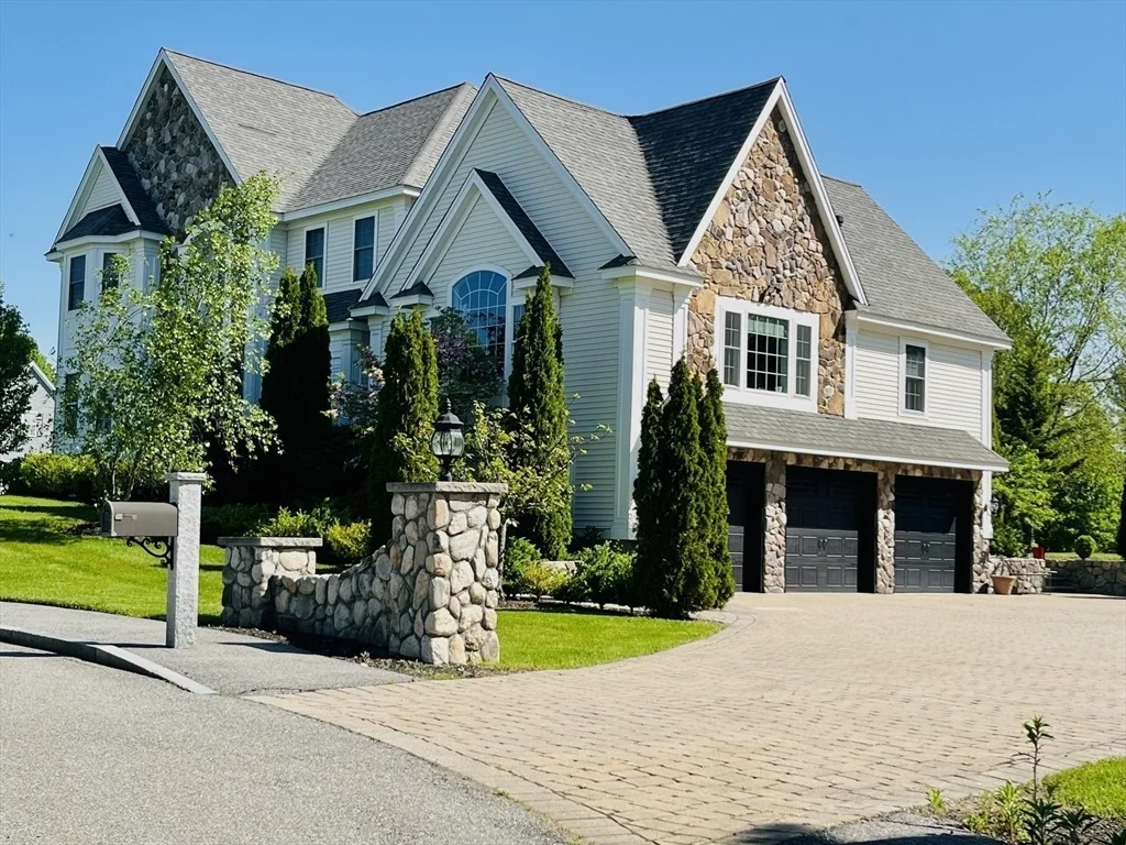Photo of 8 Smith Farm Way