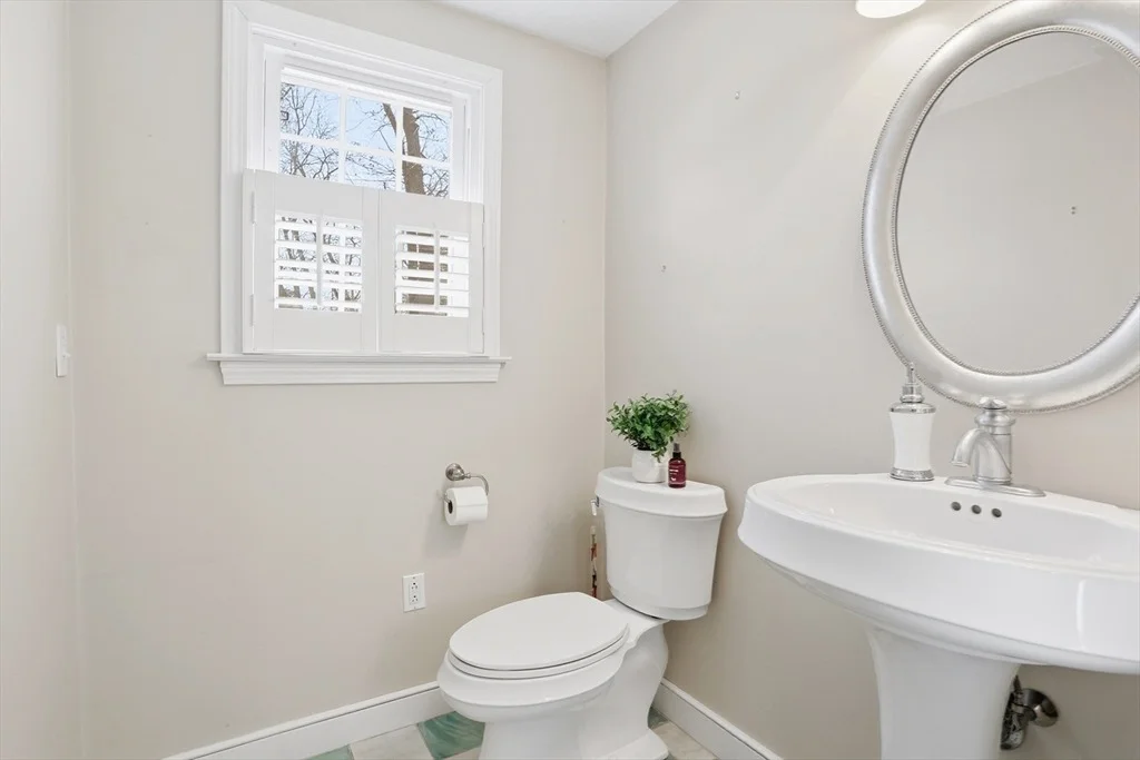 Photo of 245 Oak Hill Circle