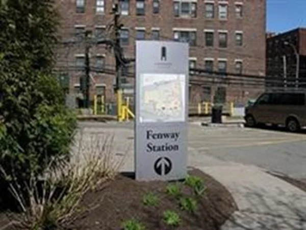 Photo of Unit 5 at 116 Riverway