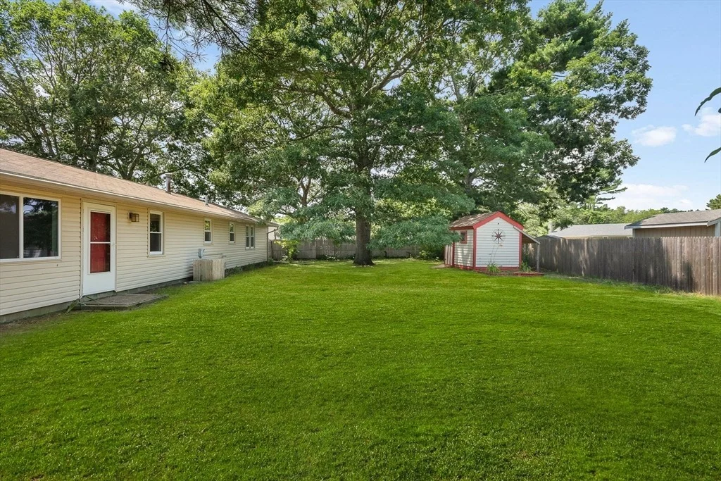 Photo of 20 Terry Ln E