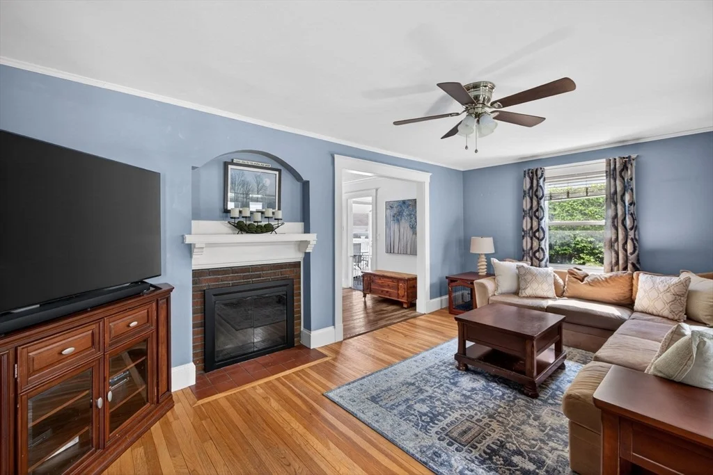 Photo of 11 Clifton Ave