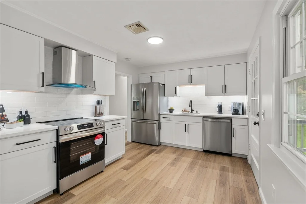 Photo of 7 Kennedy Dr