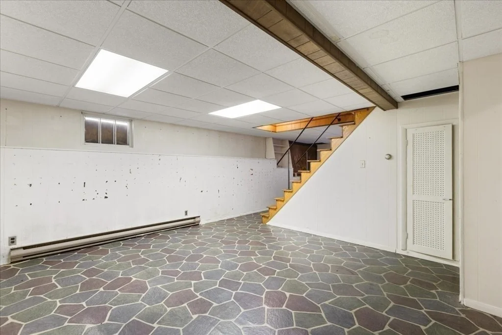 Photo of 8 Luzitania Ave