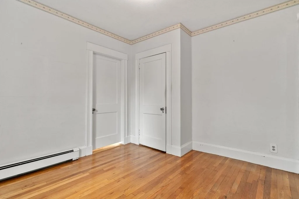 Photo of 37 Greenhalge Ave