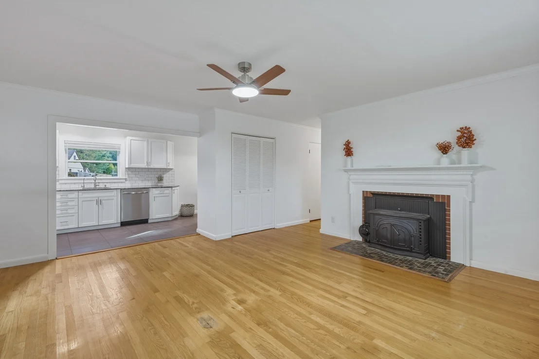 Photo of 34 Skyridge Ln