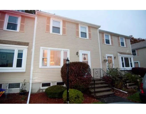 Photo of Unit B at 5 Bridle Path Cir
