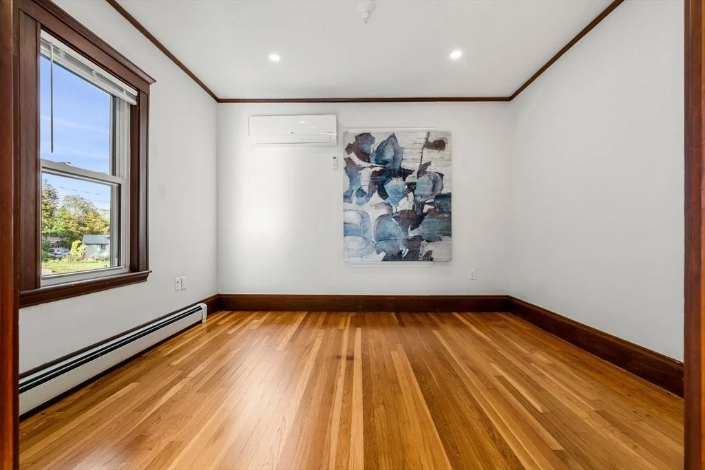 Photo of 24 Vaille Ave