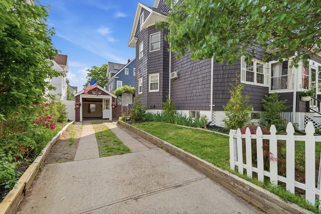 Photo of 20 Raymond St