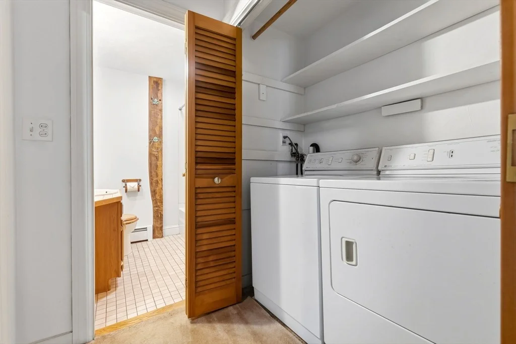 Photo of Unit 307 at 307 Maple Street