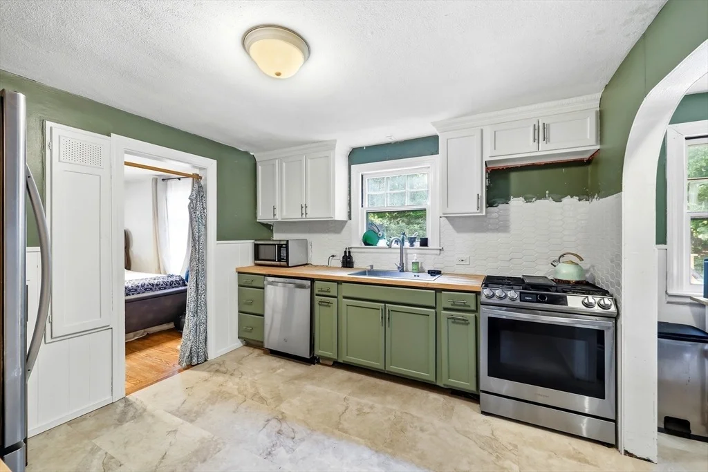 Photo of 219 Old Warren Rd