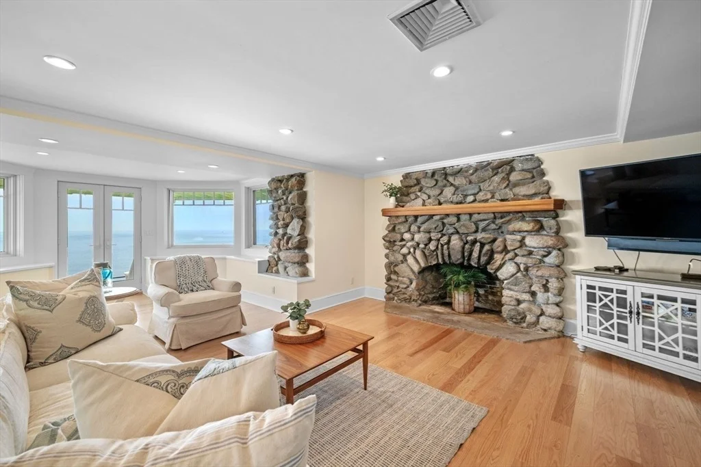 Photo of 16 Coolidge Road