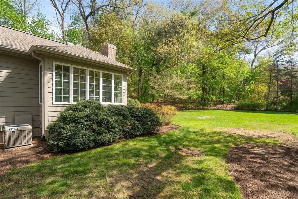 Photo of 25 Moore Rd