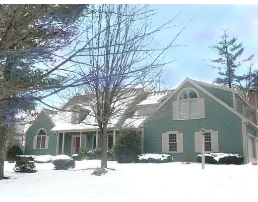 Photo of 235 Ledgewood Dr