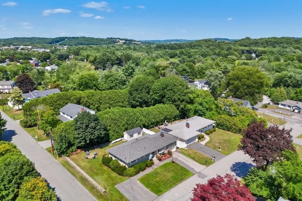 Photo of 34 Duston Dr