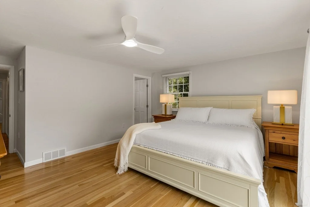 Photo of 240 Riverview Drive