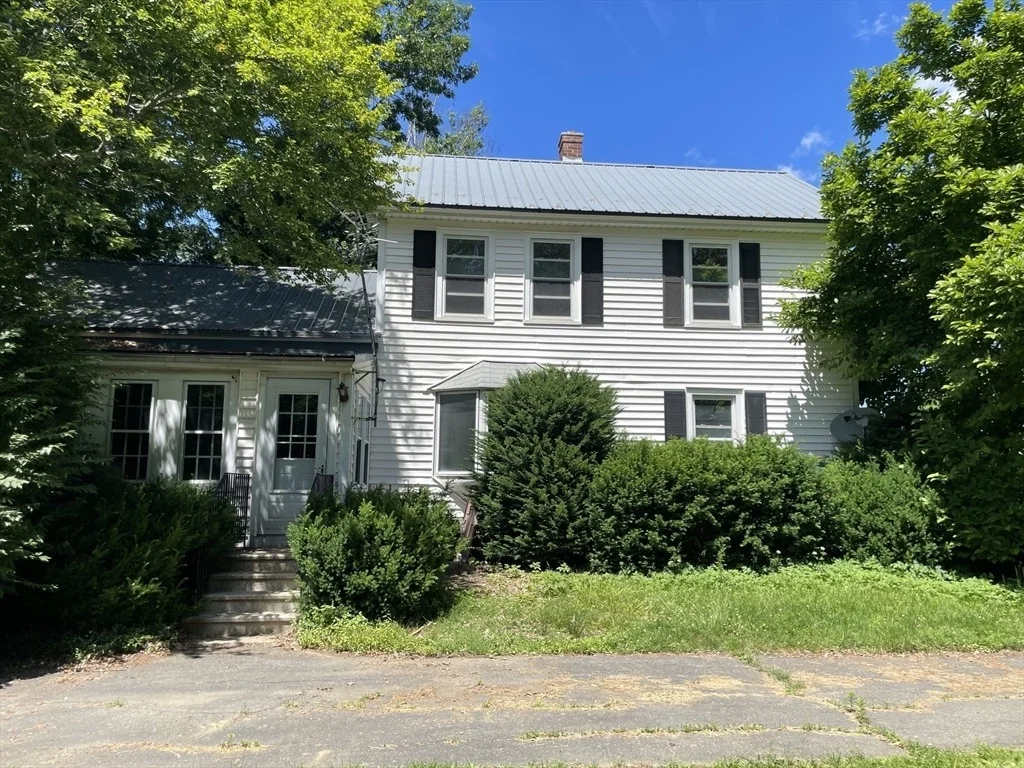 Photo of 239 River Road