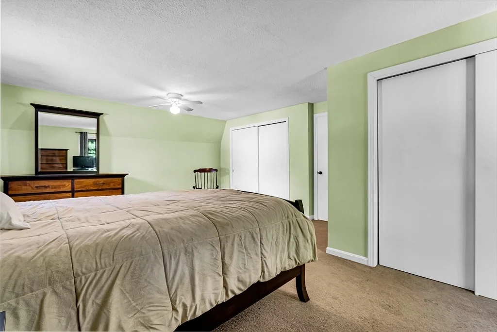Photo of 102 Lower Gore Rd