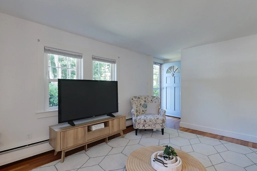 Photo of 16 Rangeway Rd