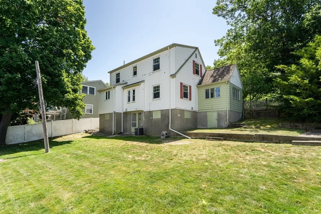 Photo of 16 Roundwood Rd