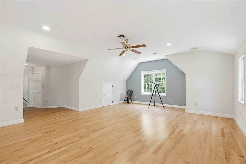Photo of 19 Windsor Dr.