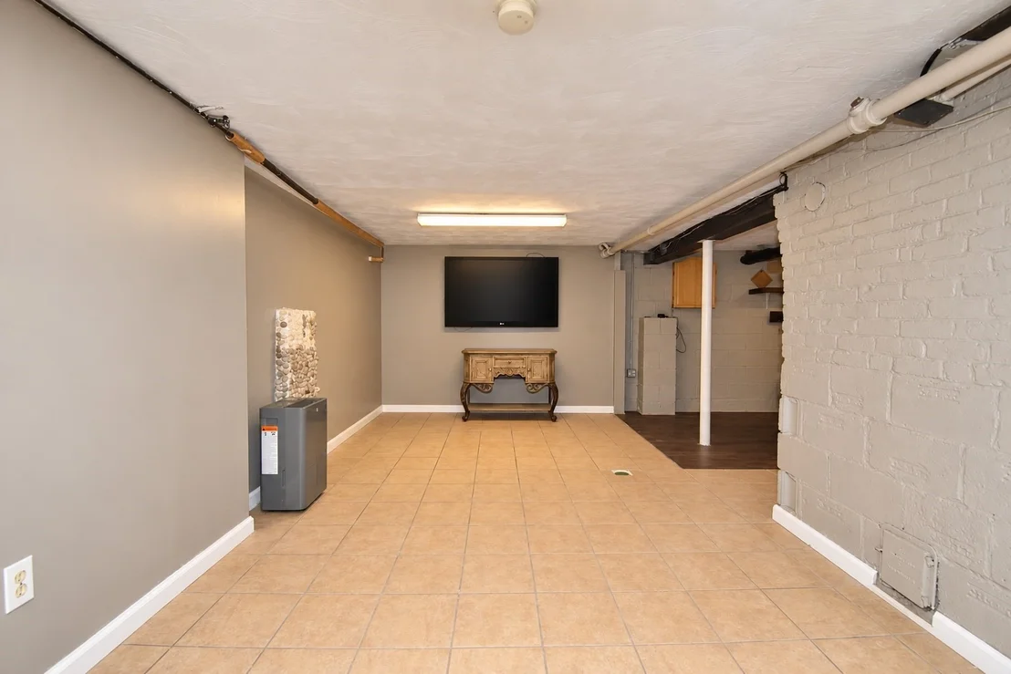 Photo of 1245 Bay St