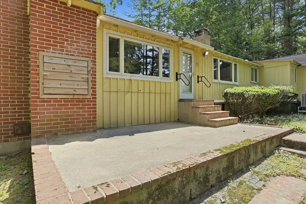 Photo of 24 Forest Rd