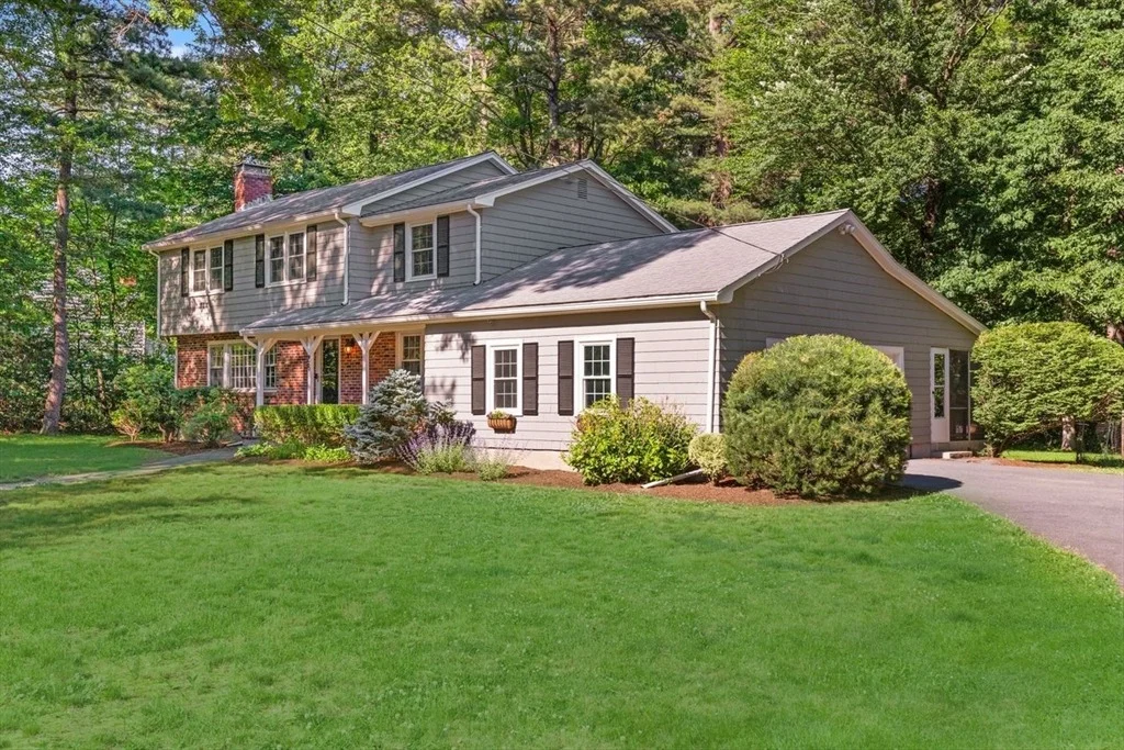 Photo of 28 Colburn Dr