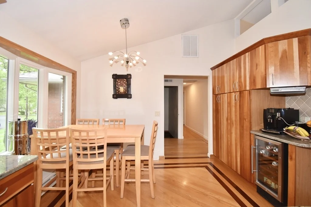 Photo of 166 Primrose Dr