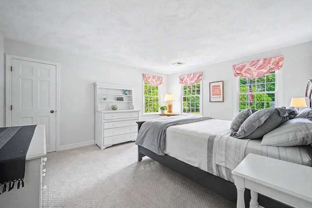 Photo of 9 Brookside Lane