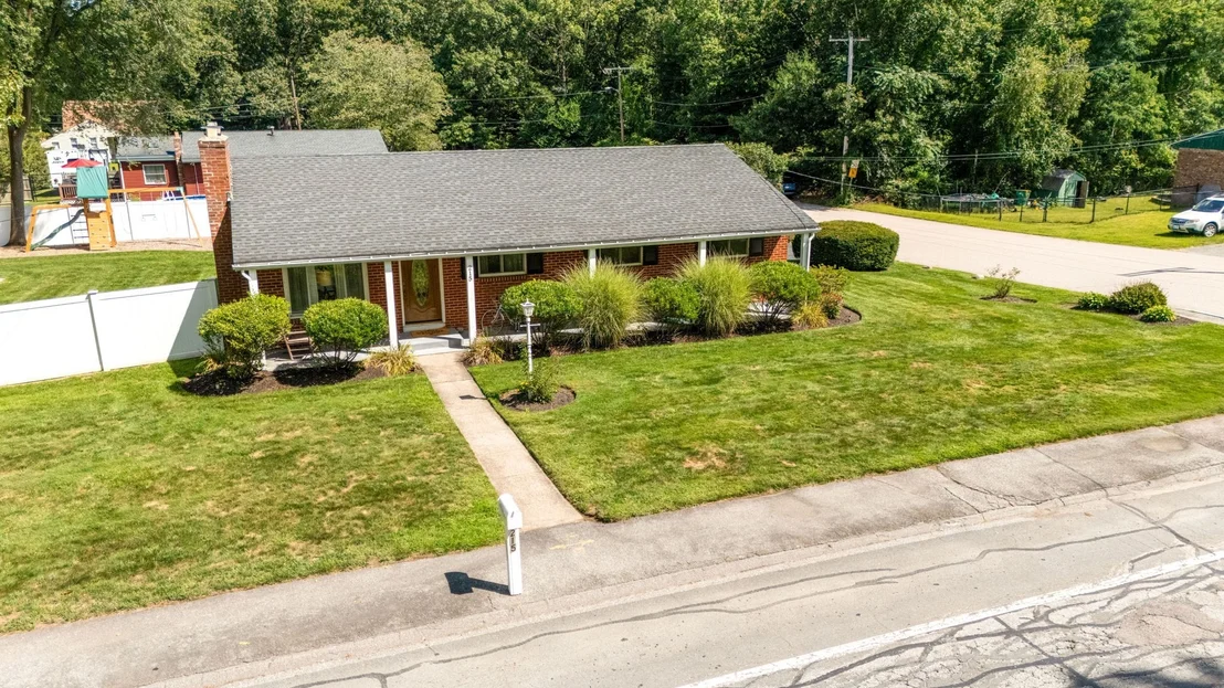 Photo of 215 Mendon Road