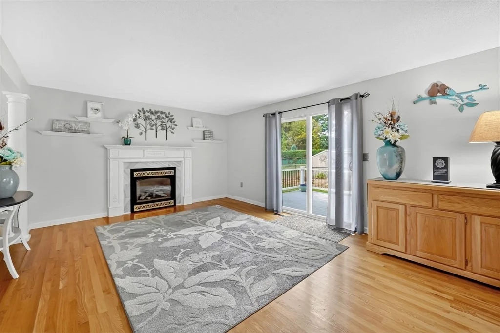 Photo of 49 Hearthstone Dr