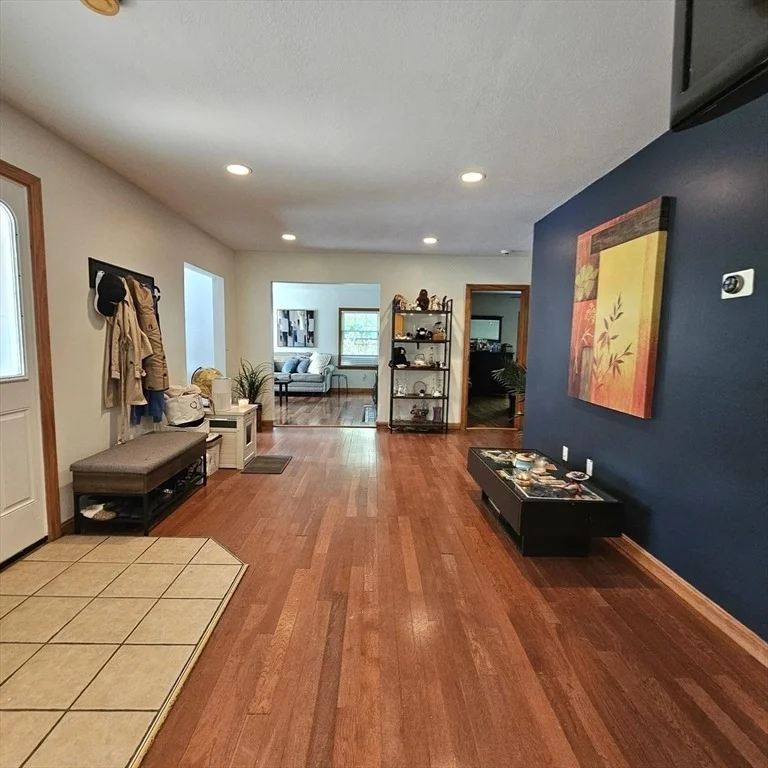 Photo of 25 Robbins Ave