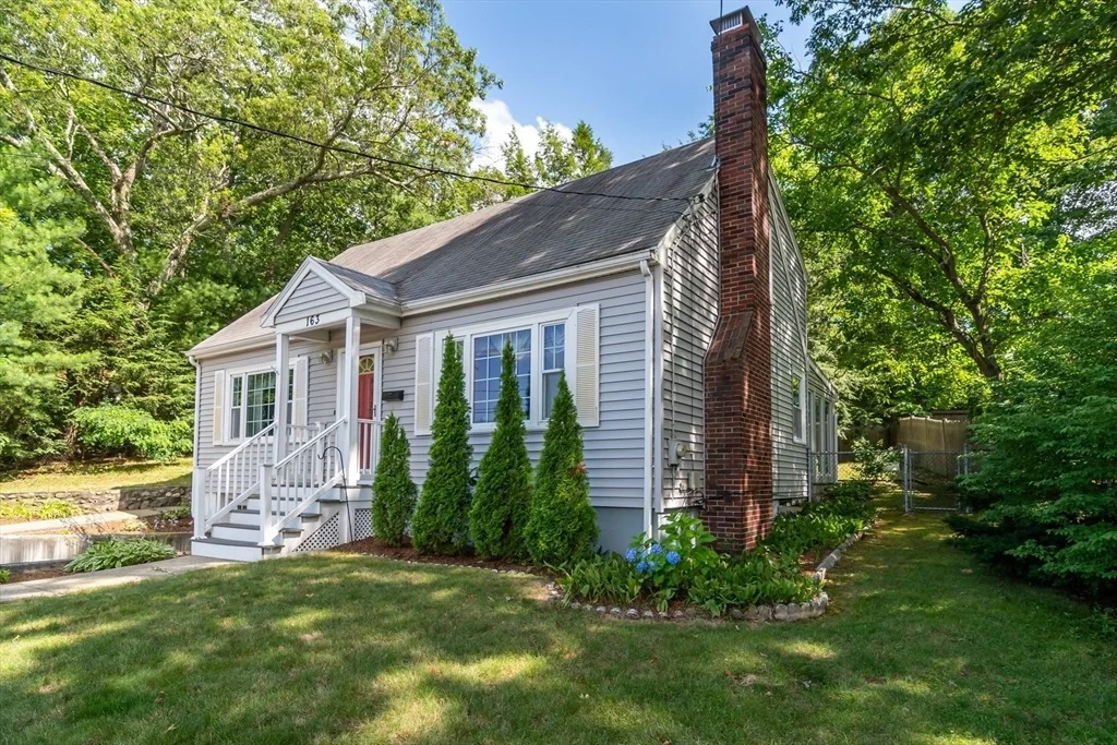 Photo of 163 Whiting Avenue
