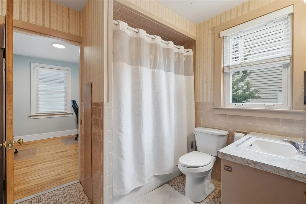 Photo of 16 Beechcrest St